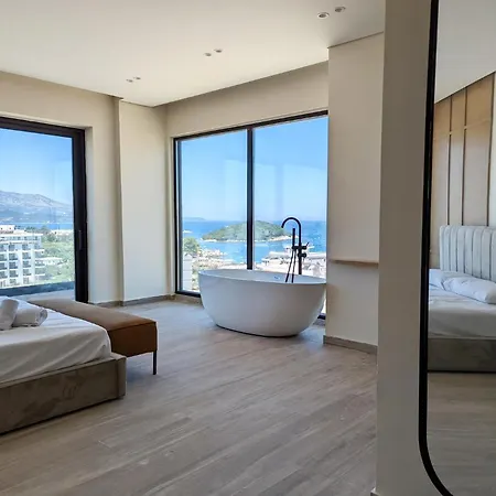 La Luna Hotel 3*