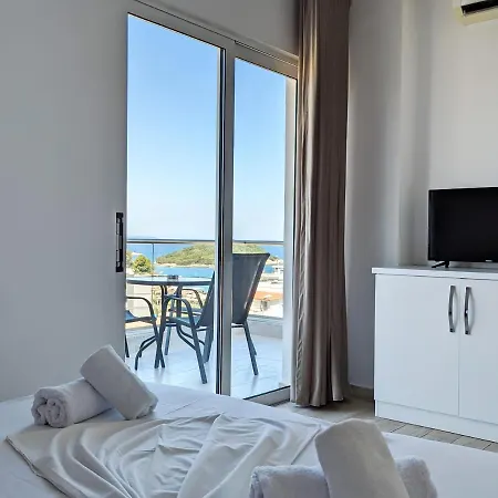 La Luna Hotel 3*